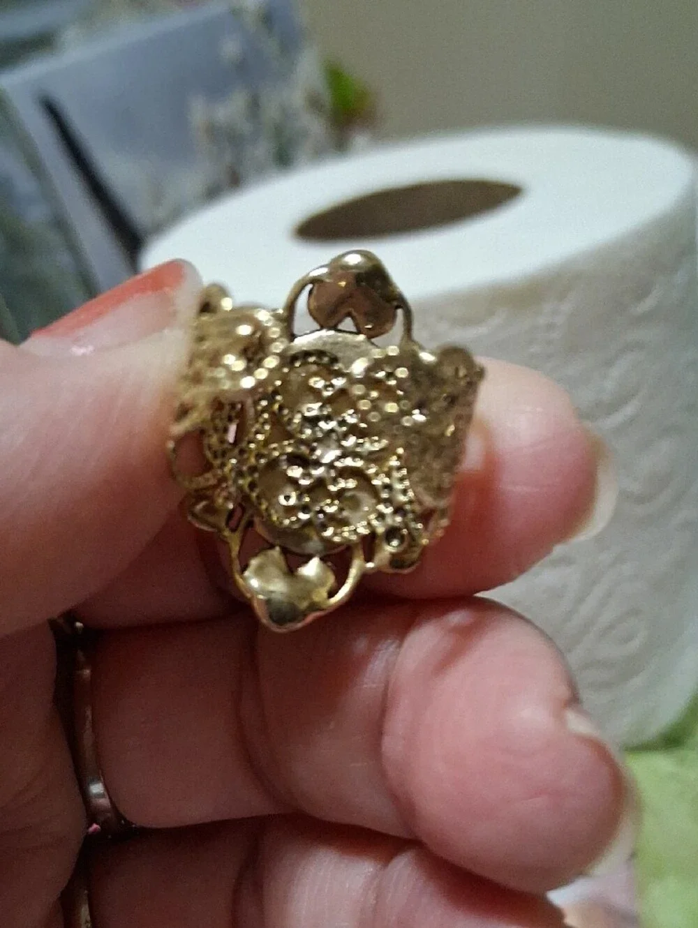 Vintage Gold-Tone Women's Ring with Amber Center Stone